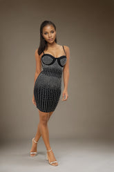 Femme Robe de fête bandage courte à strass dégradés et lignes verticales - bonnets effet bustier ornés de strass | Dressie Dress