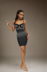 Femme Robe de fête bandage courte à strass dégradés et lignes verticales - bonnets effet bustier ornés de strass | Dressie Dress