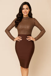 Robe bandage mi-longue moulante avec haut en résille transparente et clous scintillants | Dressie Dress