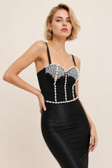 Top bustier femme Dressie Dress à bretelles avec perles, strass et franges scintillantes pour un look sexy et glamour.