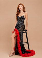 Femme Robe longue sirène cristalline à bretelles, décolleté cœur avec tulle illusion en V, coupe gainante extensible, fente et traîne volantée – Robes brillantes pour gala invitée de mariage