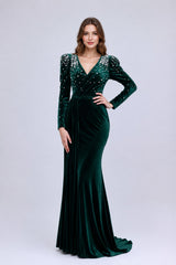 Robes de soirée longue en velours extensible avec col V cache-cœur manches longues épaules ornées de perles et taille marquée | Dressie Dress