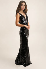 Femme Robe de soirée longue moulante à sequins avec décolleté V profond empiècement en tulle nude et coupe sirène | Dressie Dress