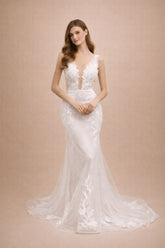 Mariée Robe de mariage sirène avec décolleté plongeant en tulle illusion appliqués floraux 3D et dos V | Dressie Dress - Dressie Dress