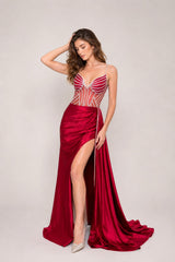 Robe de soirée moulante pour femme avec bustier cœur, détails en strass, tulle illusion, fente haute et drapé latéral, Dressie Dress
