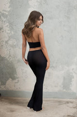 Ensemble 2 pièces Femme top dos-nu décolleté profond orné d’anneaux + pantalon taille basse évasé - tissu extensible gainant | Dressie Dress