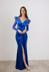 Robe de soirée longue en satin stretch décolleté en V manches en tulle drapé croisé à la taille et fente devant | Dressie Dress