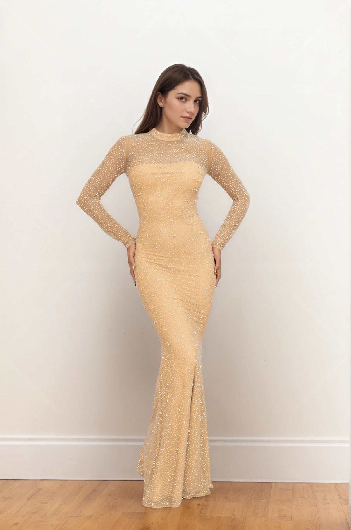 Robe longue sirène à col montant et manches longues - entièrement ornée de strass – Robe cristalline brillante | Dressie Dress