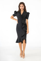 Robe bandage mi-longue à décolleté croisé manches bouffantes et volant diagonal flatteur – Coupe gainante qui affine la taille | Dressie Dress