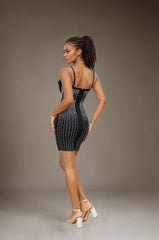 Femme Robe de fête bandage courte à strass dégradés et lignes verticales - bonnets effet bustier ornés de strass | Dressie Dress