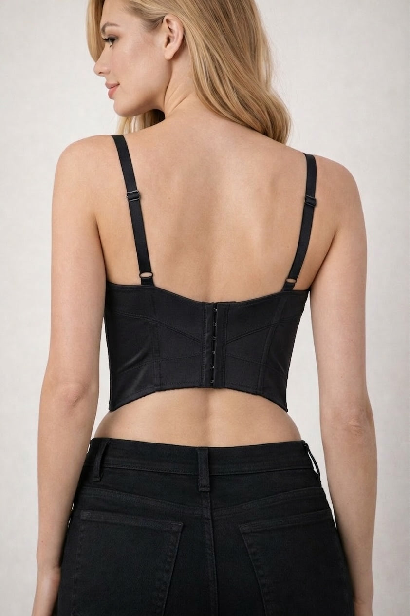 Top bustier court rouge pour femme, à fines bretelles, ornés de strass et perles, style sexy et glamour, Dressie Dress.