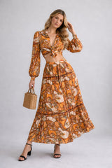 Femme Robe imprimée longue style bohème avec col chemise manches longues décolleté V profond lien à nouer devant découpes à la taille taille élastiquée et jupe plissée fluide | Dressie Dress - Dressie Dress