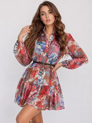 Robe chemise courte femme imprimée floral avec col montant, boutons, manches bouffantes, ceinture fine et ourlet volanté, Dressie Dress
