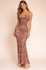 Robe longue femme léopard avec fines bretelles, silhouette moulante, fronces latérales et bas sirène, marque Dressie Dress