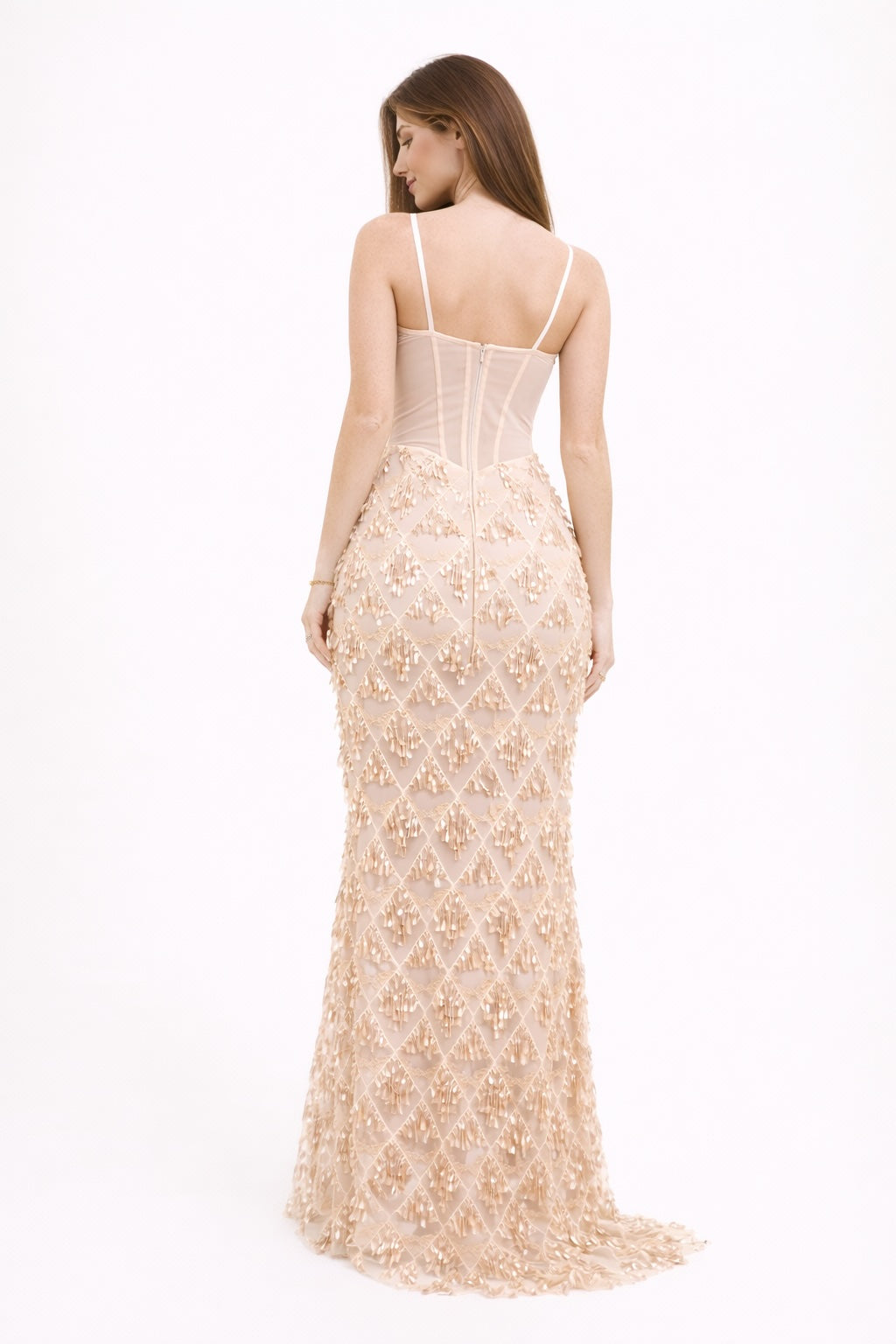Femme Robe de soirée longue moulante à bretelles fines décolleté cœur et corset transparent broderies sequins à franges motif losange | Dressie Dress - Dressie Dress