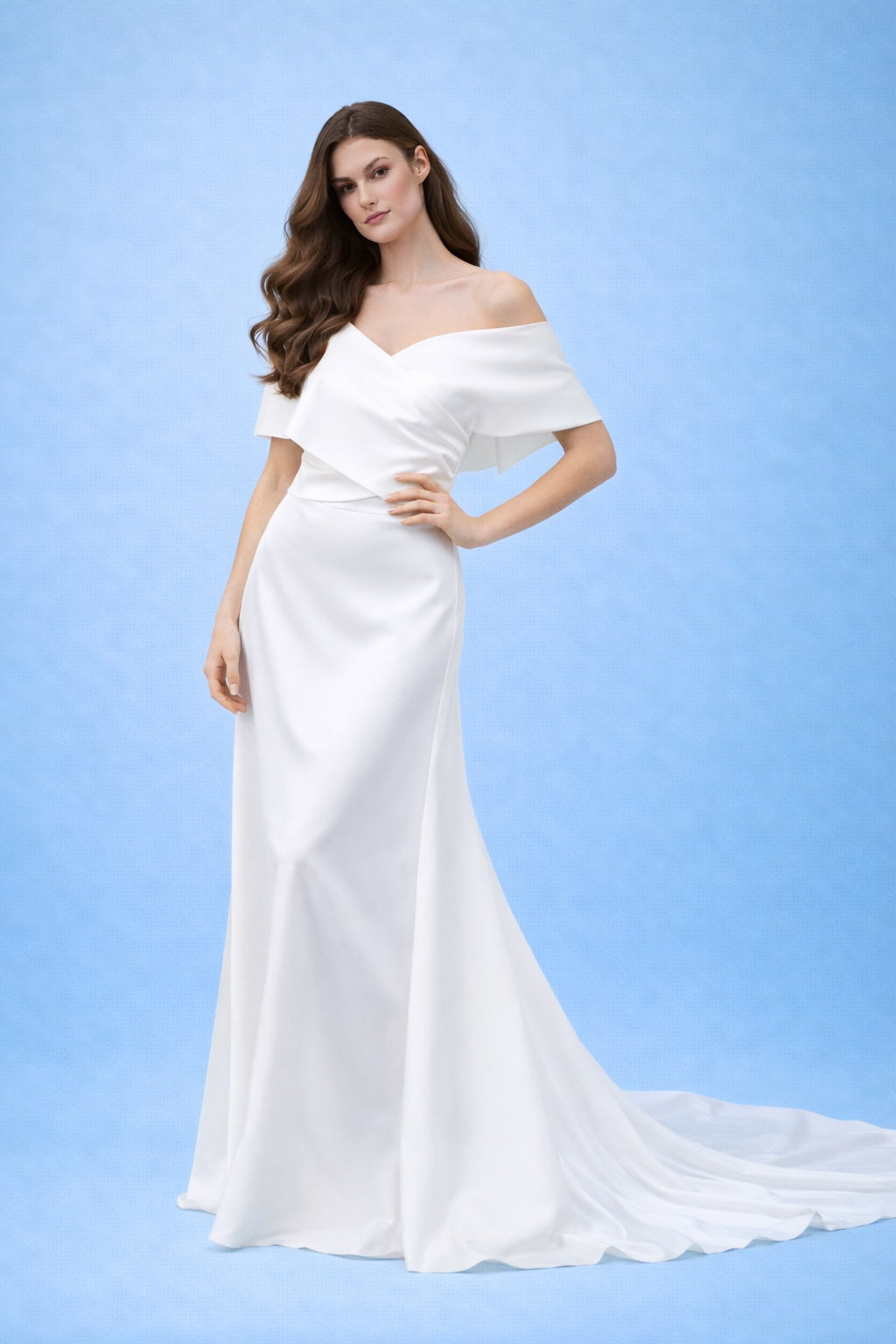 Mariée Robe de mariage style français avec encolure bardot et large drapé effet cape coupe sirène/colonne et traîne | Dressie Dress - Dressie Dress