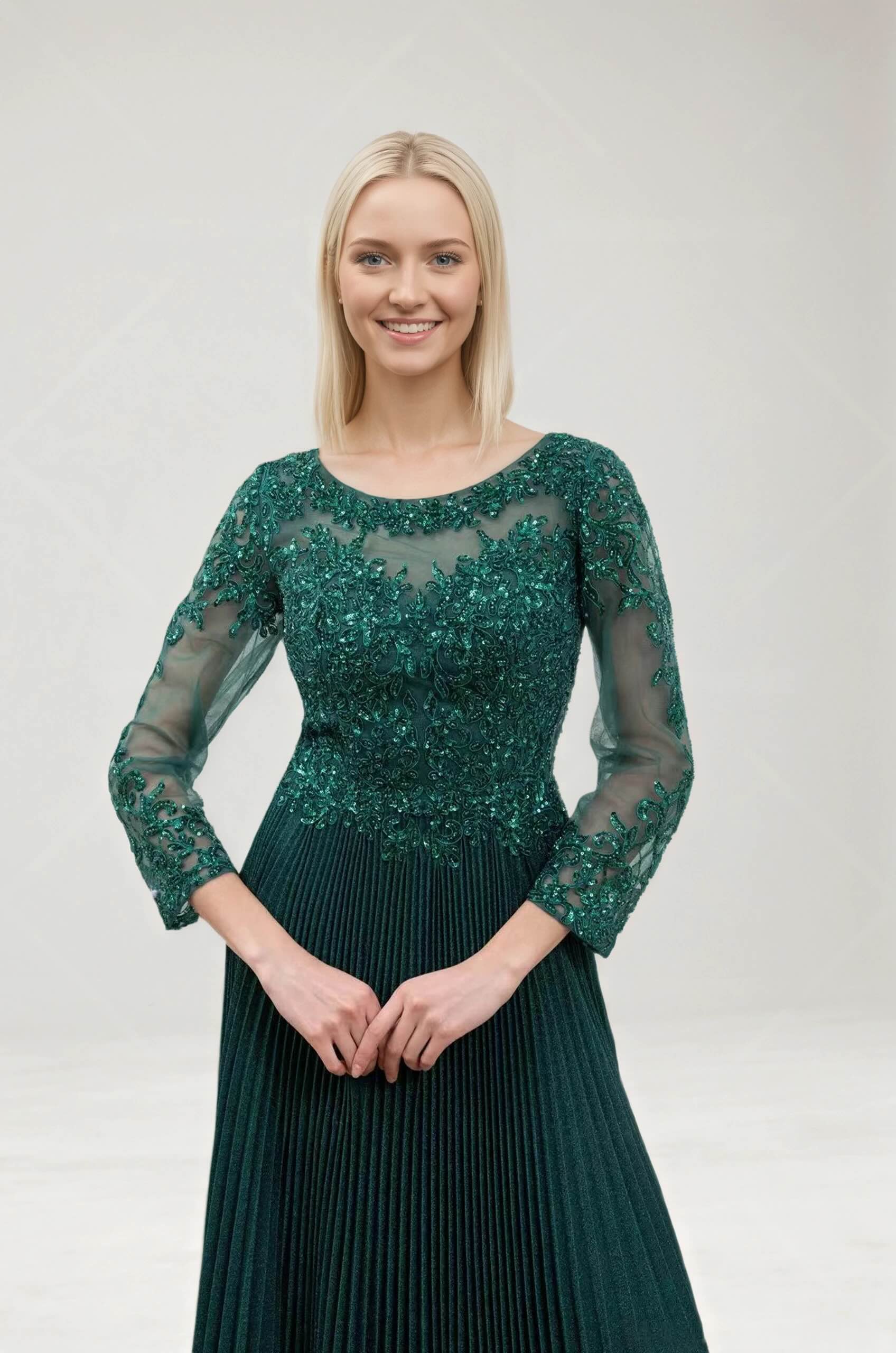 Femme Robe de soirée longue avec manches en tulle transparent brodé taille cintrée et jupe plissée fluide | Dressie Dress - Dressie Dress