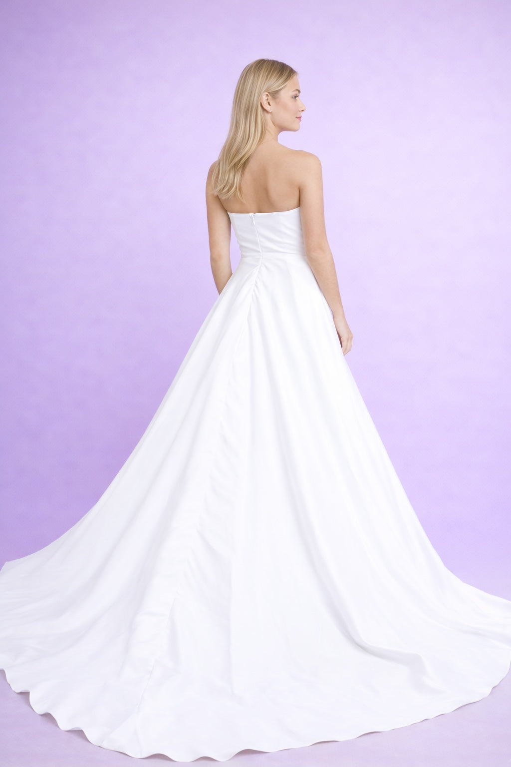 Robe de mariage bustier décolleté cœur jupe A-line ample avec traîne taille marquée et drapé structuré + fente haute | Dressie Dress - Dressie Dress