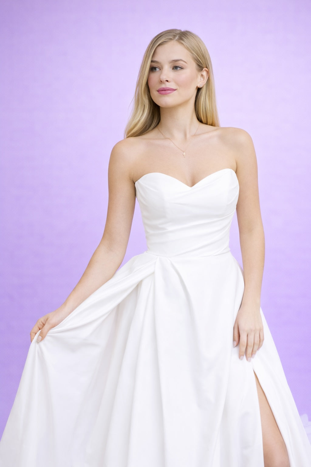 Robe de mariage bustier décolleté cœur jupe A-line ample avec traîne taille marquée et drapé structuré + fente haute | Dressie Dress - Dressie Dress
